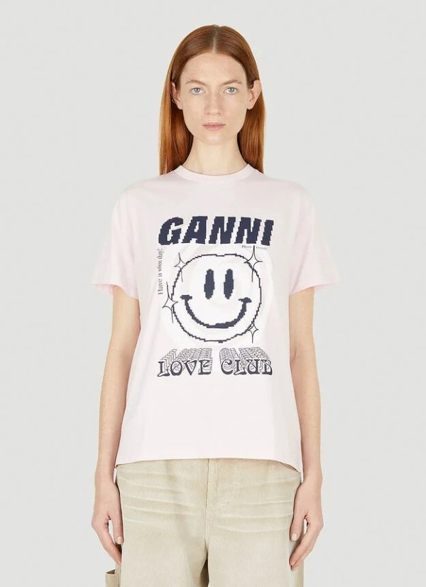 Love Club T-Shirt in Pink