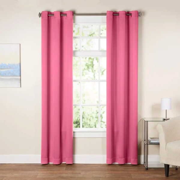 粉色遮光窗帘
