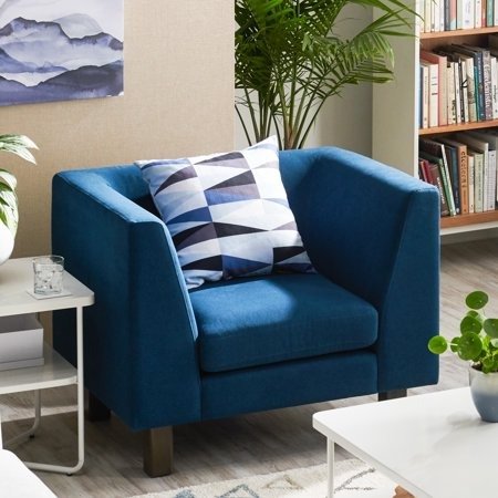 Scandinavian Henrik Lounge Chair