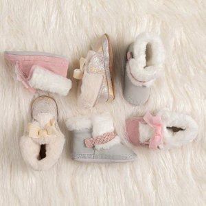 Robeez 婴儿软底靴子促销 软萌暖和过冬天
