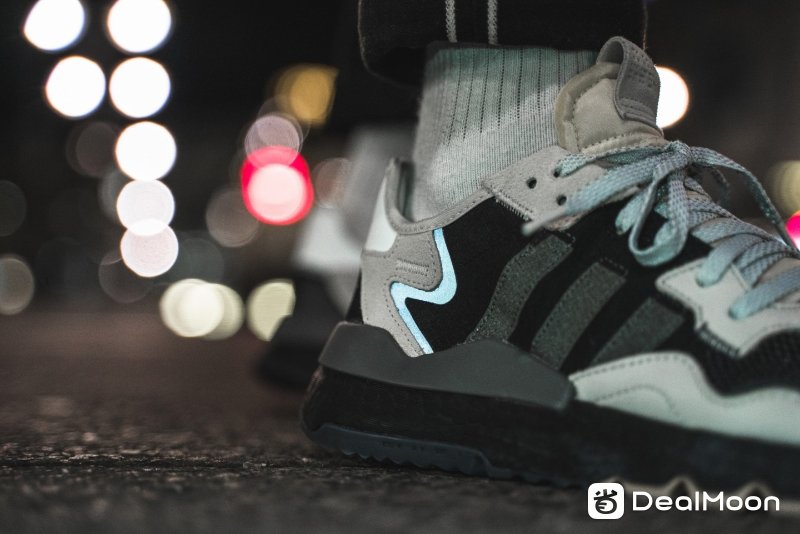 adidas-nite-jogger-schwarz-beige-bd7933-mood-2.jpg