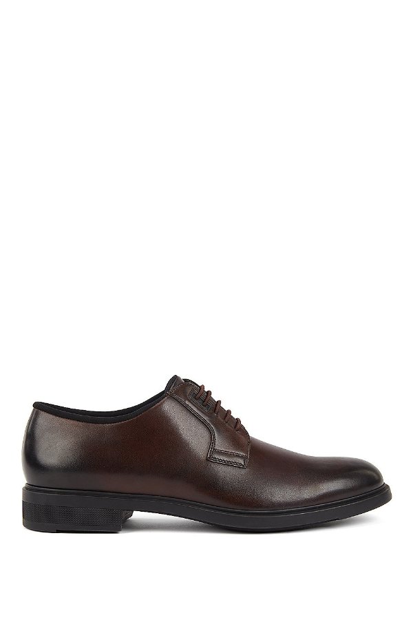 Italian-made leather Derby shoes with Outlast® lining