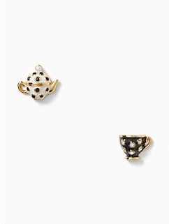 alice in wonderland teacup stud earrings