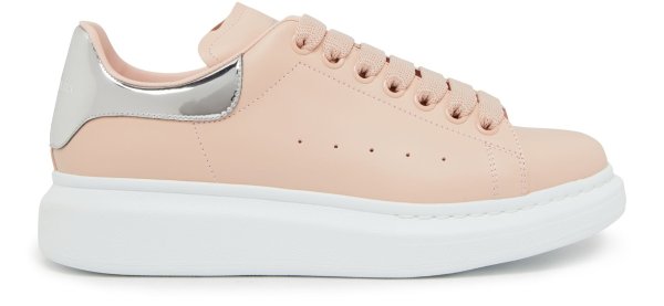 粉色银尾运动鞋