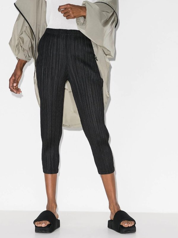 plisse cropped trousers