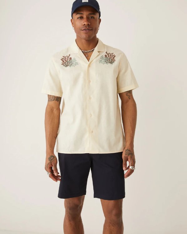 The Embroidered Resort Shirt in Lemon Icing