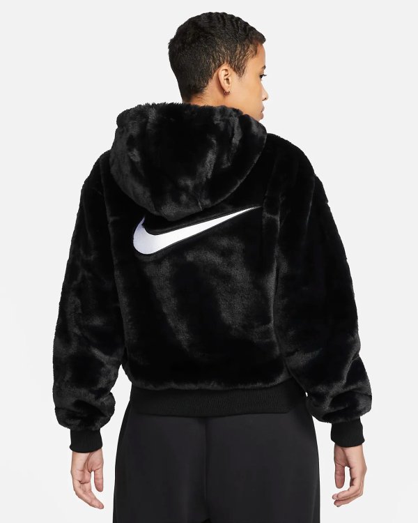 Sportswear Essentials Faux Fur 夹克