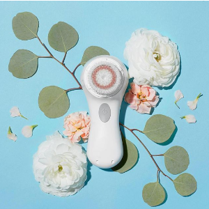 Select Facial Cleansing Brushes Sale @ Clarisonic