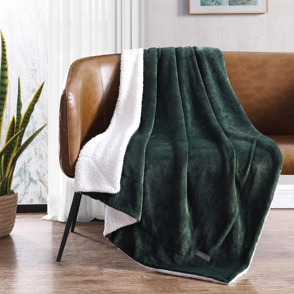 Ultra-Plush Collection Throw Blanket-Reversible Sherpa Fleece Cover, Soft & Cozy, Perfect for Bed or Couch, Green