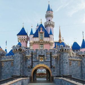 Choice Hotels near Disneyland California
