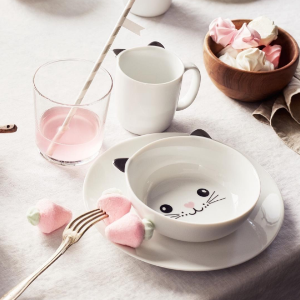 Party Porcelain Cute Kittens @ H&M
