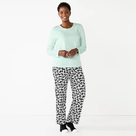 Women s Croft & Barrow® Velour Long Sleeve Pajama Top & Pajama Pants Set