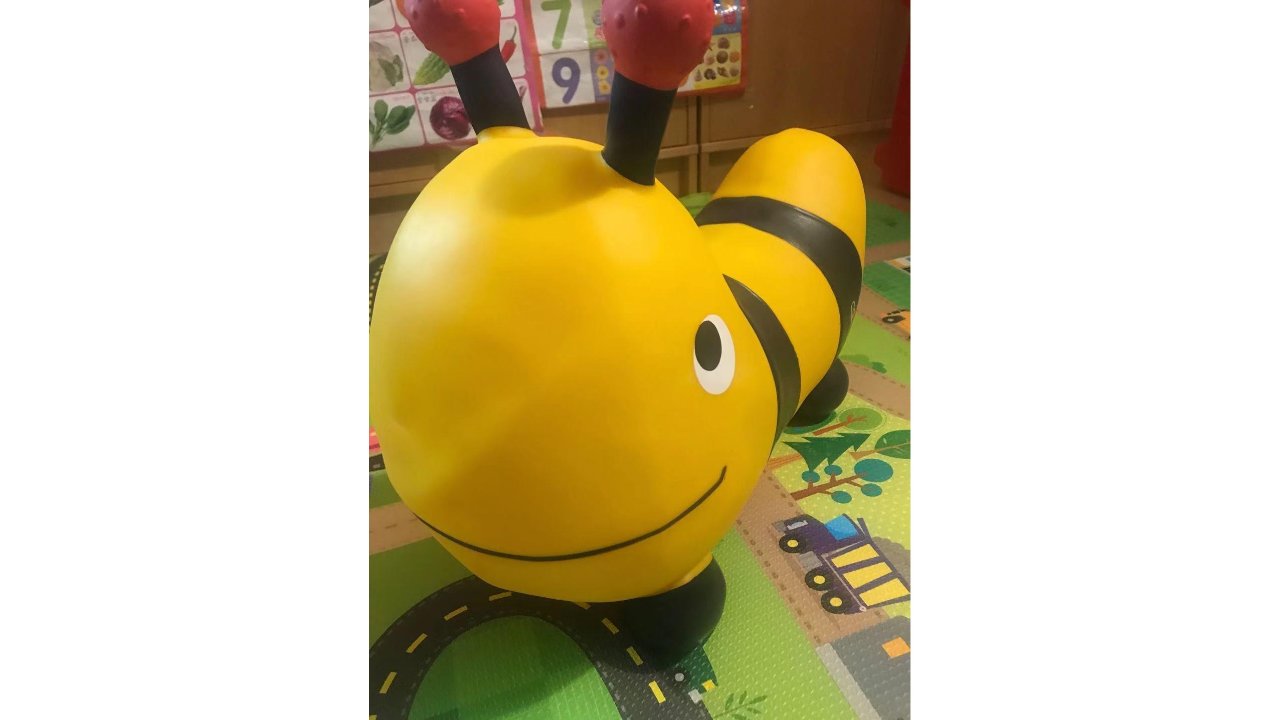吐糟：B. Toys Inflatable Bee Bouncer Bouncy Boing - Bizz!