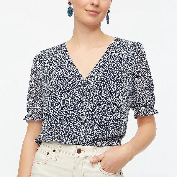 V-neck puff-sleeve top