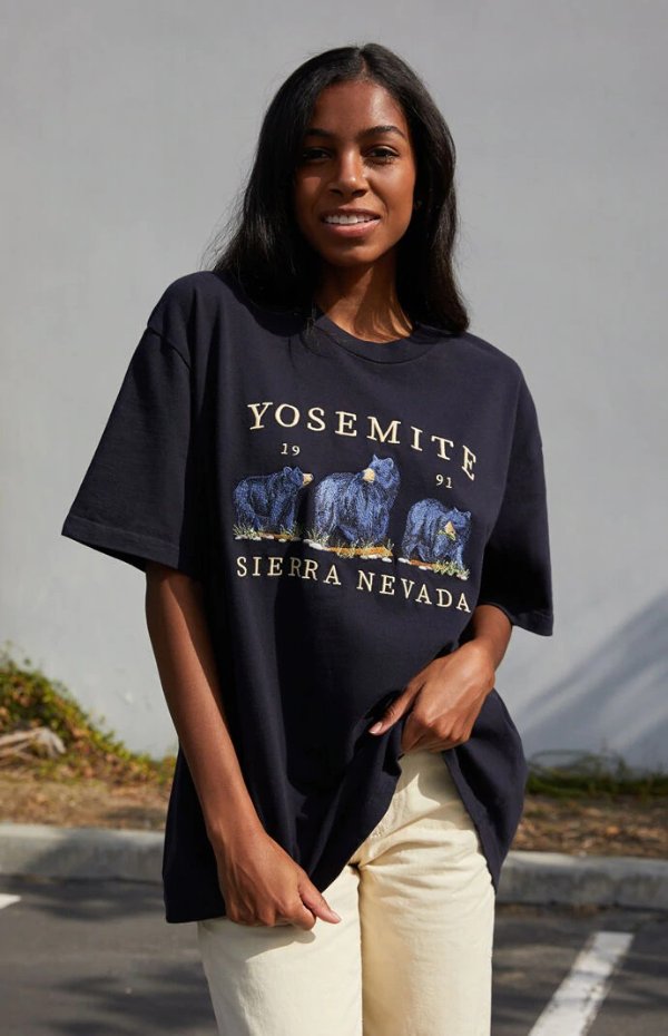 Yosemite Bears Boyfriend T-Shirt