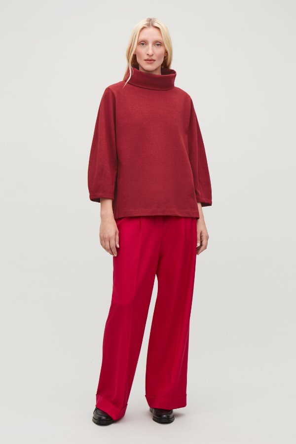 WOOL TOP WITH COCOON SLEEVES