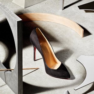 Christian Louboutin 经典红底鞋大促