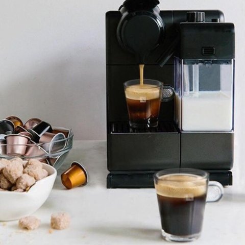 De Longhi EN550BK1 Lattissima Touch Nespresso Single Serve