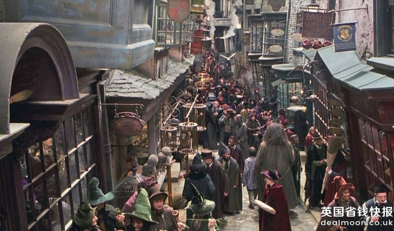 diagon-alley-harry-potter-1300x765