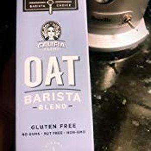 Amazon.com : Califia Farms Unsweetened Almondmilk Barista Blend, 32 Oz (Pack of 6) | Dairy Free | Whole30 | Keto | Vegan | Plant Based | Nut Milk | Non-GMO : Grocery &amp; Gourmet Food