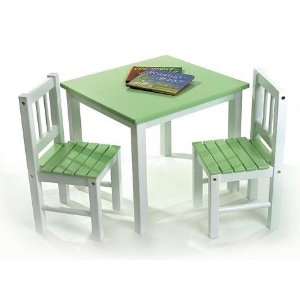 Lipper Children's Table & Chairs Set
