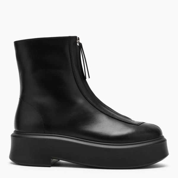 Zipped Boot I black leather boot