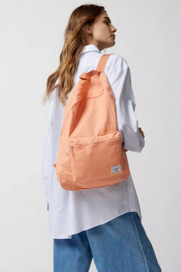Essential Daypack Backpack