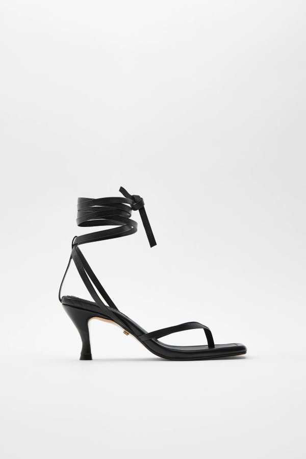 HEELED LEATHER SQUARE TOE SANDALS Details