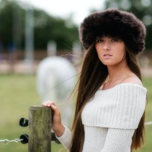 Hortons Kelmarsh Ladies Sheepskin Hat & Headband @ unineed.com