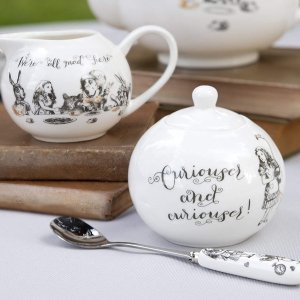 折扣升级：V&A 博物馆 爱丽丝联名茶具热促 在家享用英国神仙下午茶
