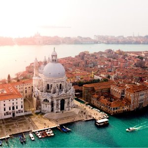 6 Nights Venice and Rome Vacation By Train