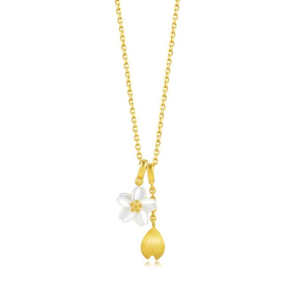 Daily Luxe 'Auspicious Collection' 999.9 Gold Cherry Blossom Pendant | Chow Sang Sang Jewellery eShop