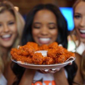 Destroy a Photo of Your Ex at Hooters Get 10 Free Wings