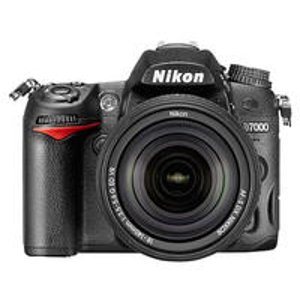 Nikon D7000 Digital SLR Camera with 18-140mm Lens