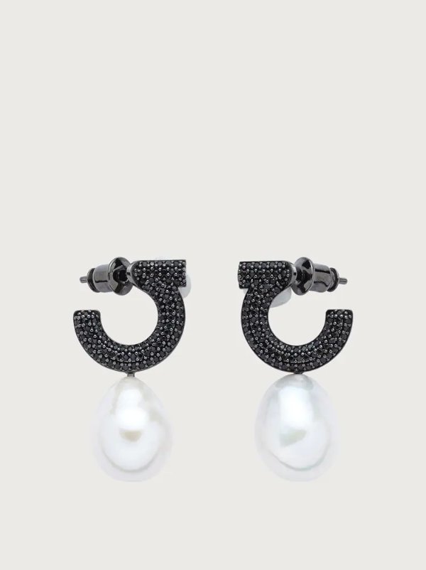 Gancini earrings with baroque pearl