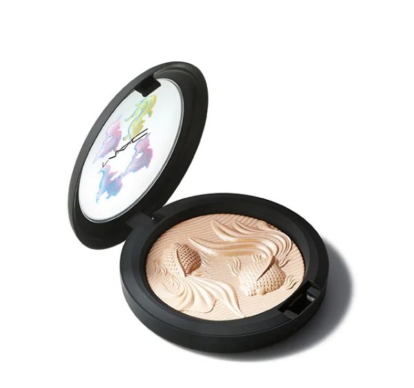 Extra Dimension Skinfinish / Moon MasterpieceExtra Dimension Skinfinish / Moon Masterpiece