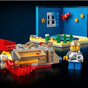 价值£32双重好礼 送完为止LEGO 五月买赠活动上新 热卖款补货 90周年纪念版、插花系列