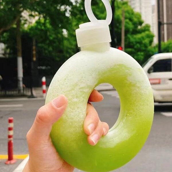 1pc Plastic Water Bottle, Modern Ring Shaped Drinking Bottle For Home, Travel