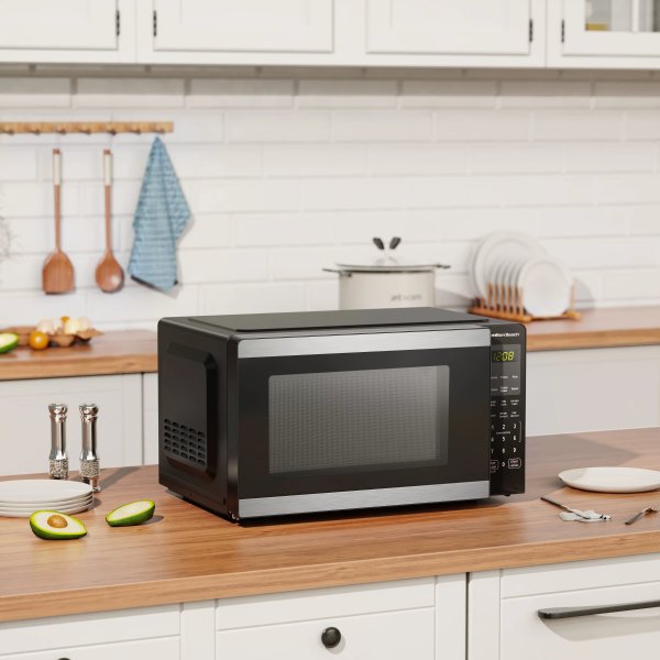 0.9 Cu ft Countertop Microwave Oven, 900 Watts, Stainless Steel, New