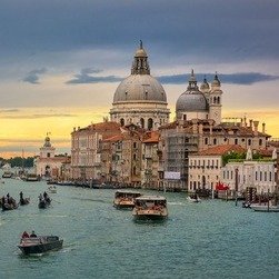 ✈ 8-Day Italy Vacation w/ Air & Trains from Great Value Vacations - Venice