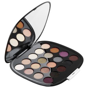 Marc Jacobs Beauty launched New Style Eye-Con No. 20 - Plush Eyeshadow