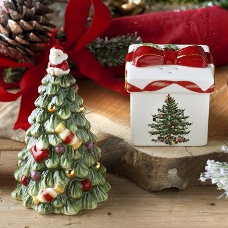 Spode Christmas Tree Collection Gold Figural Tree & Gift Salt and Pepper Shaker, Green, Measures 3.5-Inches, Holiday Kitchen and Table Shaker Set, Festive Home Decor