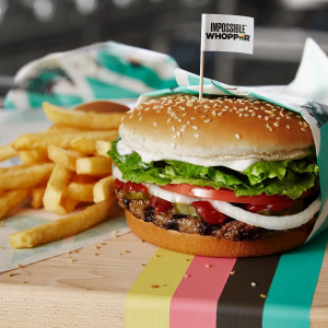 Burger King 任意大小饮料、大号薯条仅$1，双层皇堡仅$3