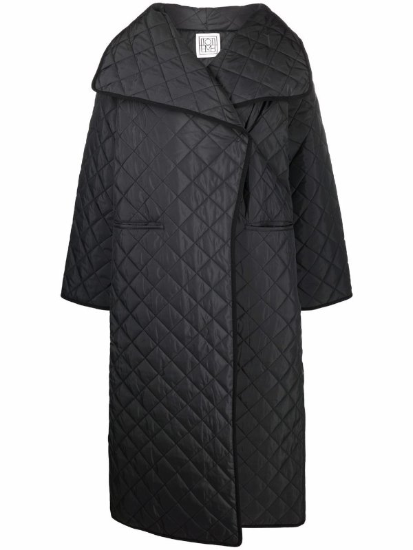 Oversized quilted coat