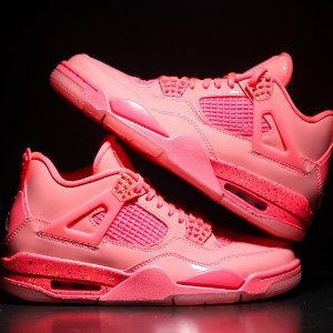 Air Jordan 4 “Hot Punch” @ Nike