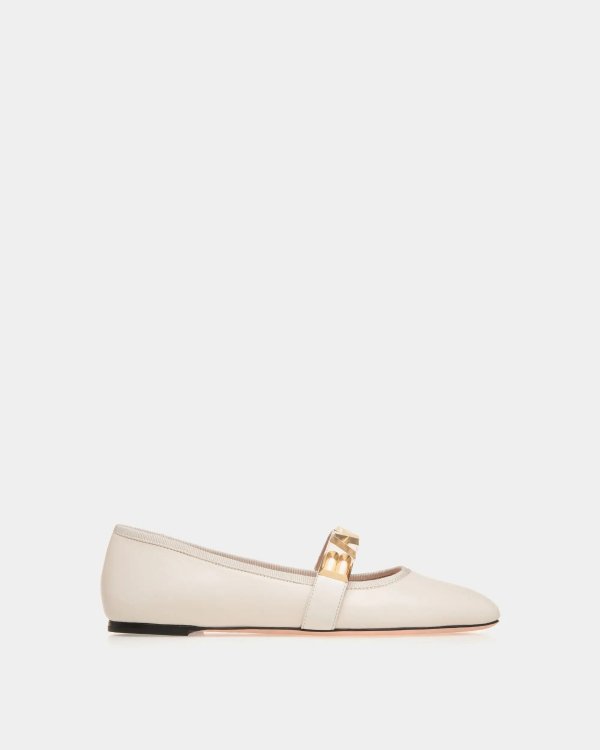 rina Flat in White Leather