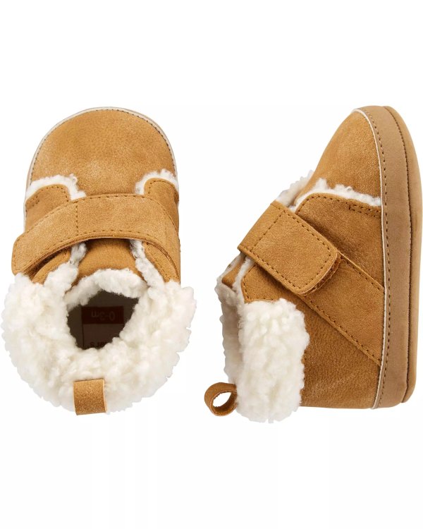 婴儿羊羔绒保暖靴