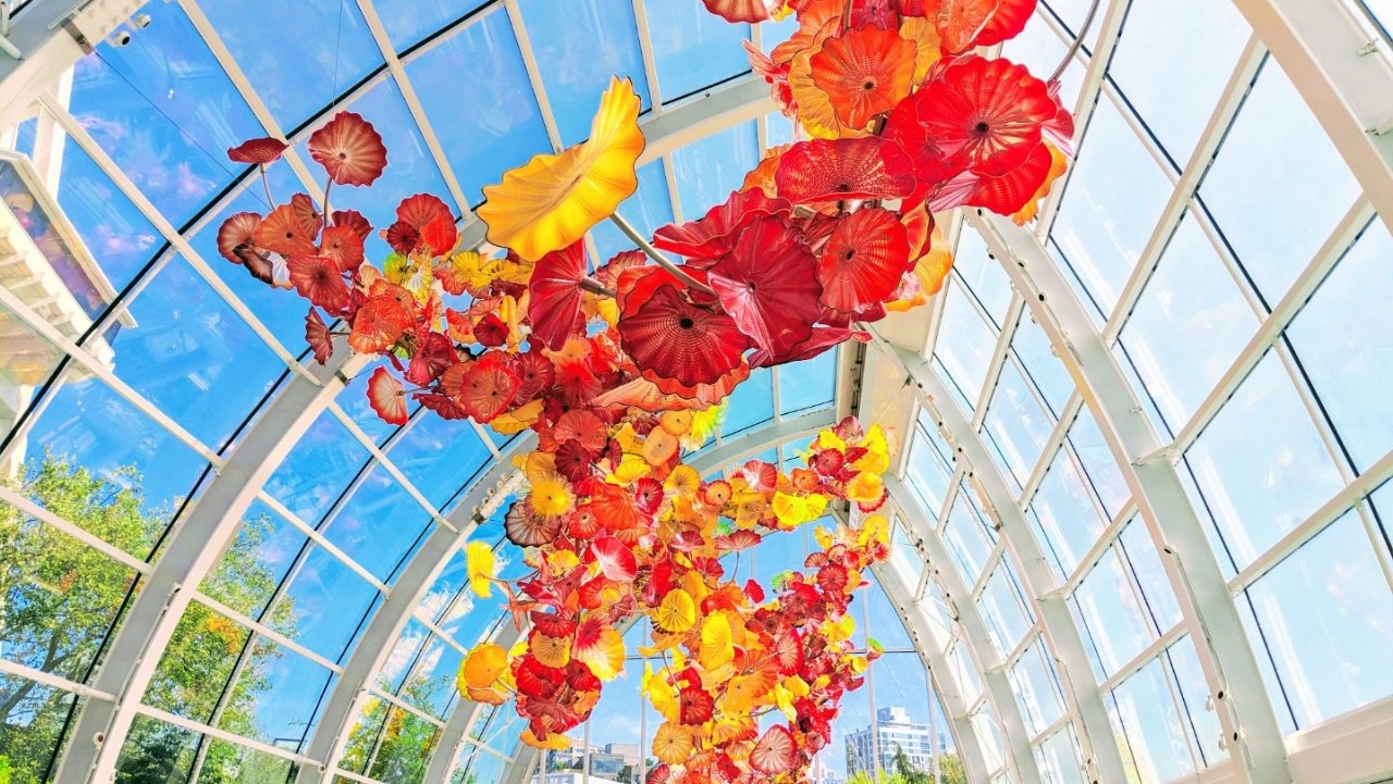 西雅图Seattle旅游必去景点｜美出天际的Chihuly Garden and Glass玻璃艺术馆