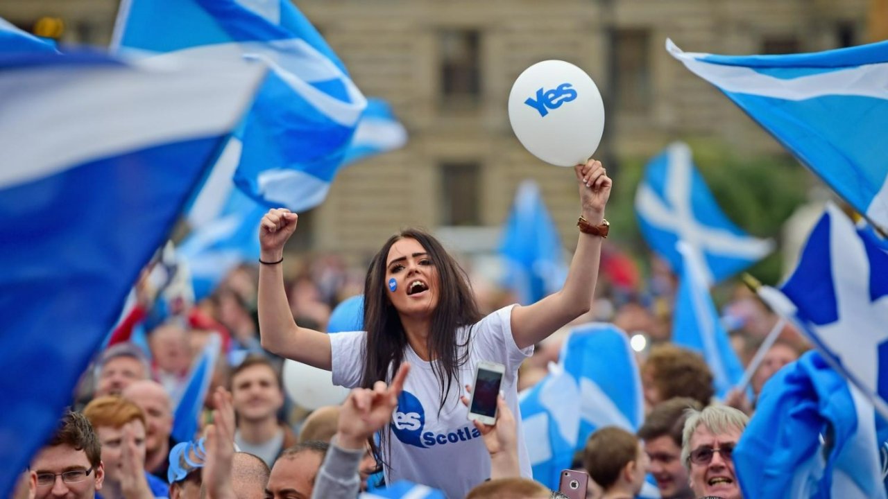 苏格兰人民享有的6大特权！在苏格兰不仅上大学不要钱，还有免费卫生巾？