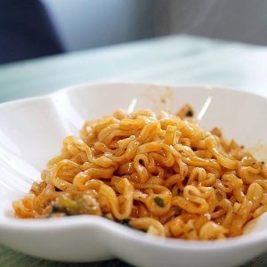 Nong-shim New Flavour Instant Noodles Sale